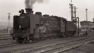 ９６００
