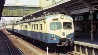 クモニ８３