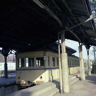 ６