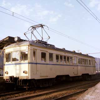 ６