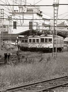 松江温泉駅構内 ６１、１０４、５３