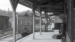 中津町駅