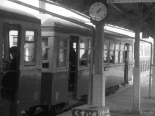 ホームの列車