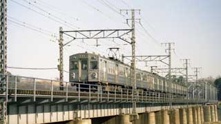 ７０００系